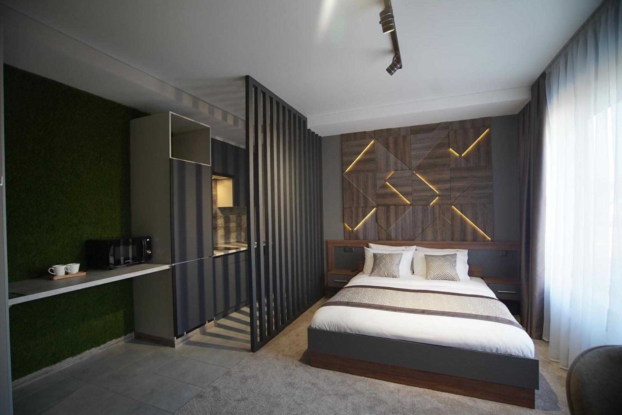 Hide Park Hotel Виниця Екстериор снимка