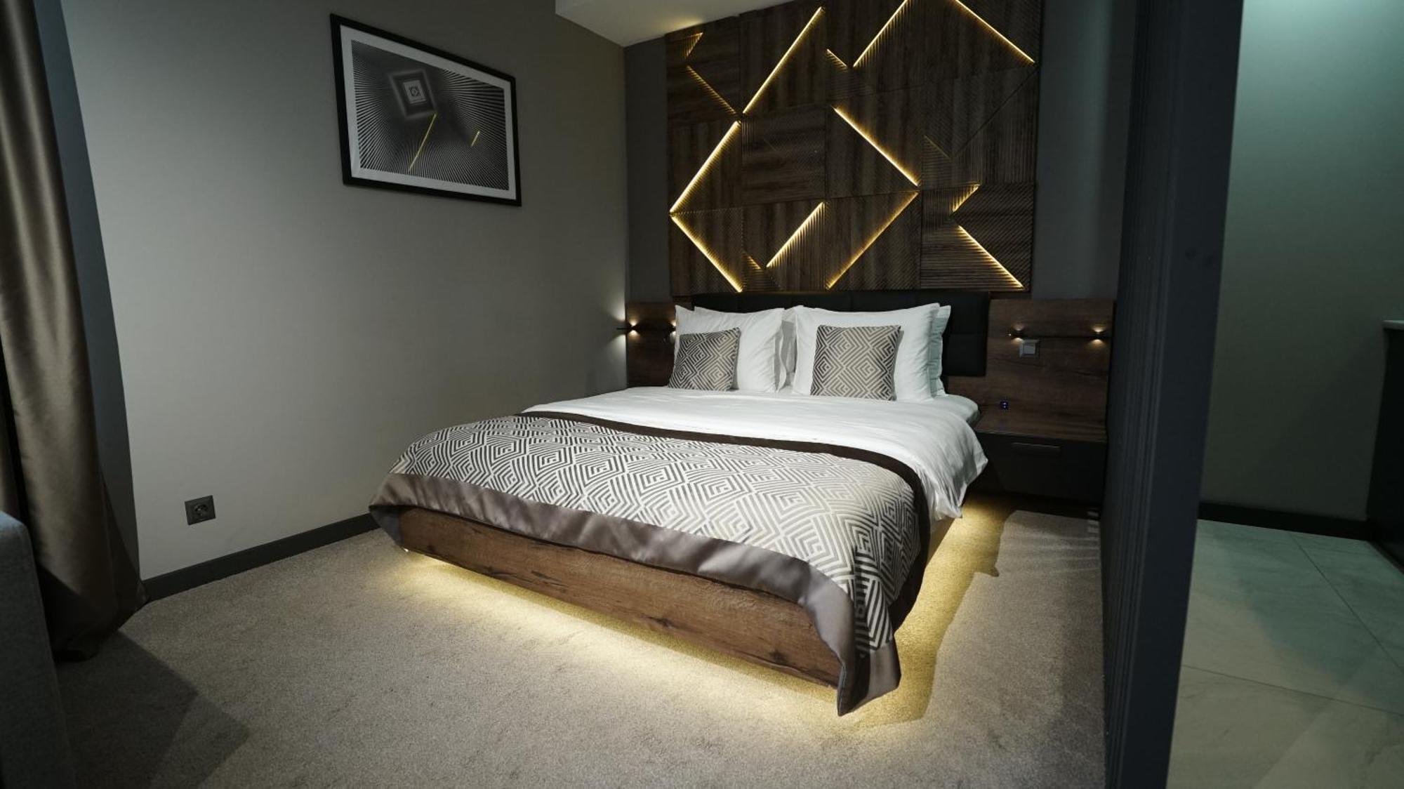Hide Park Hotel Виниця Екстериор снимка