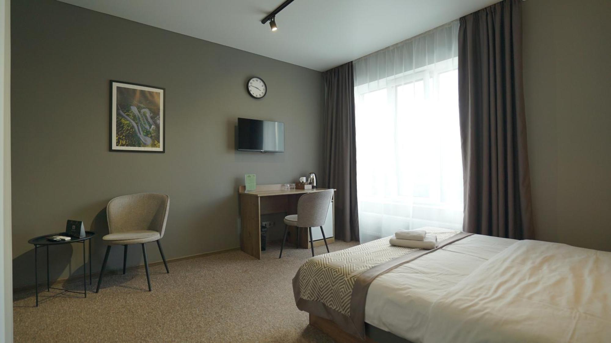 Hide Park Hotel Виниця Екстериор снимка