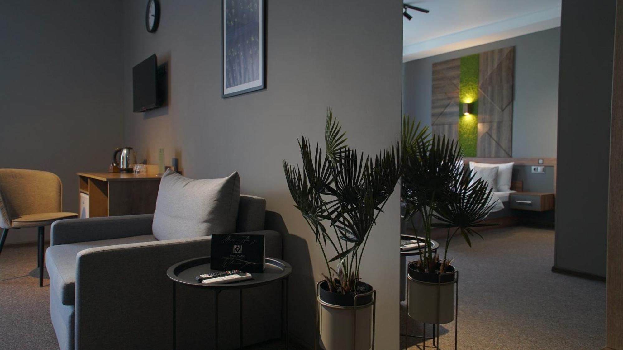 Hide Park Hotel Виниця Екстериор снимка