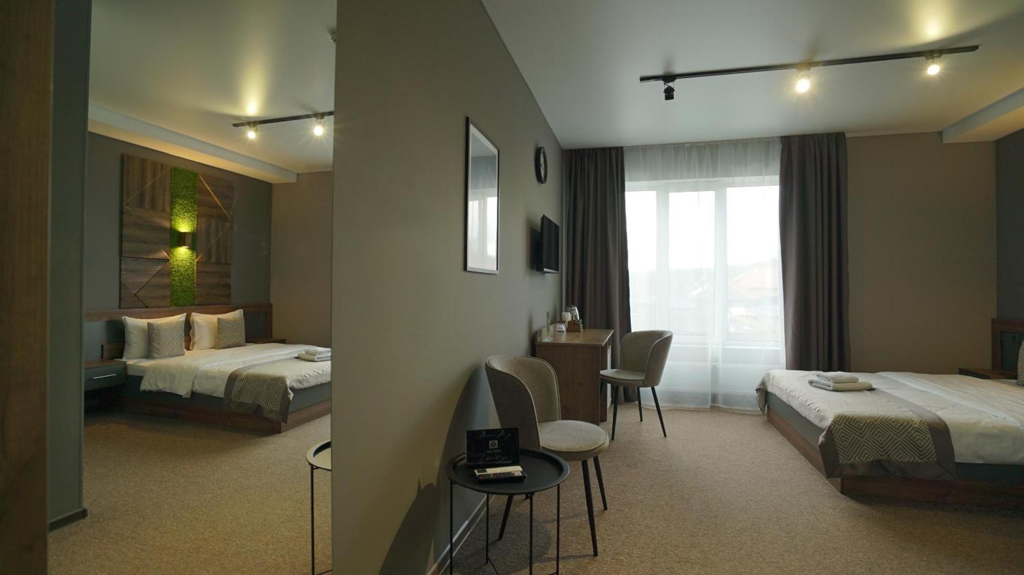 Hide Park Hotel Виниця Екстериор снимка