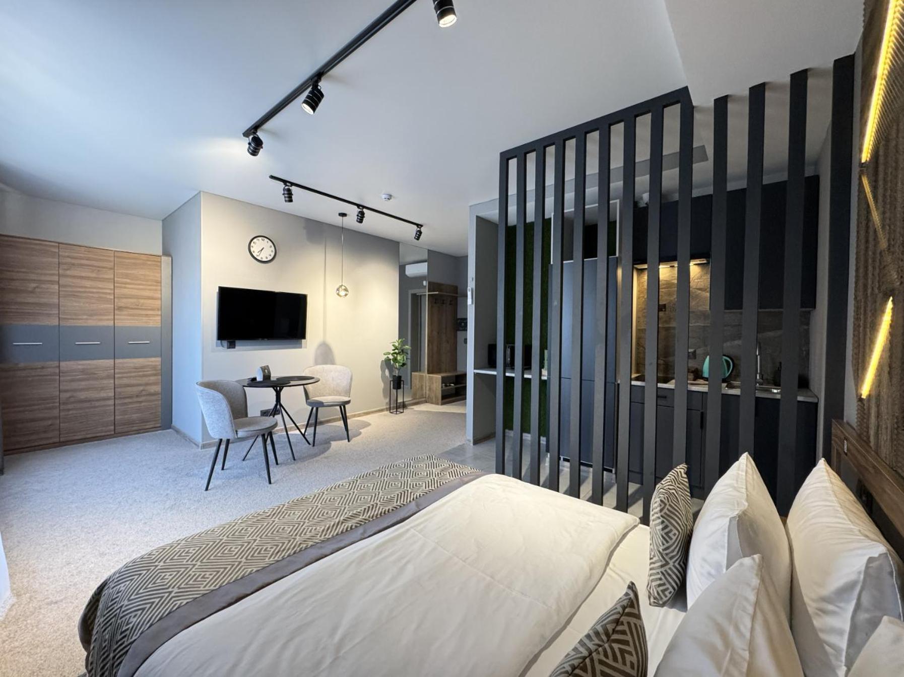 Hide Park Hotel Виниця Екстериор снимка