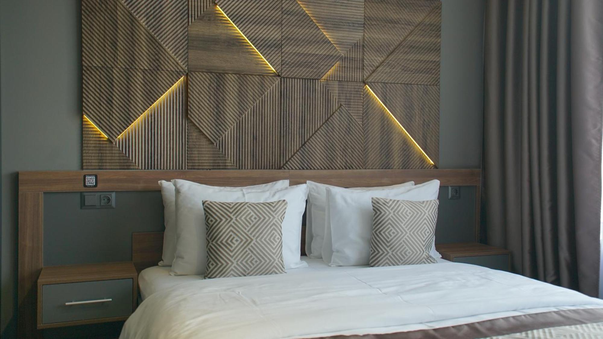 Hide Park Hotel Виниця Екстериор снимка