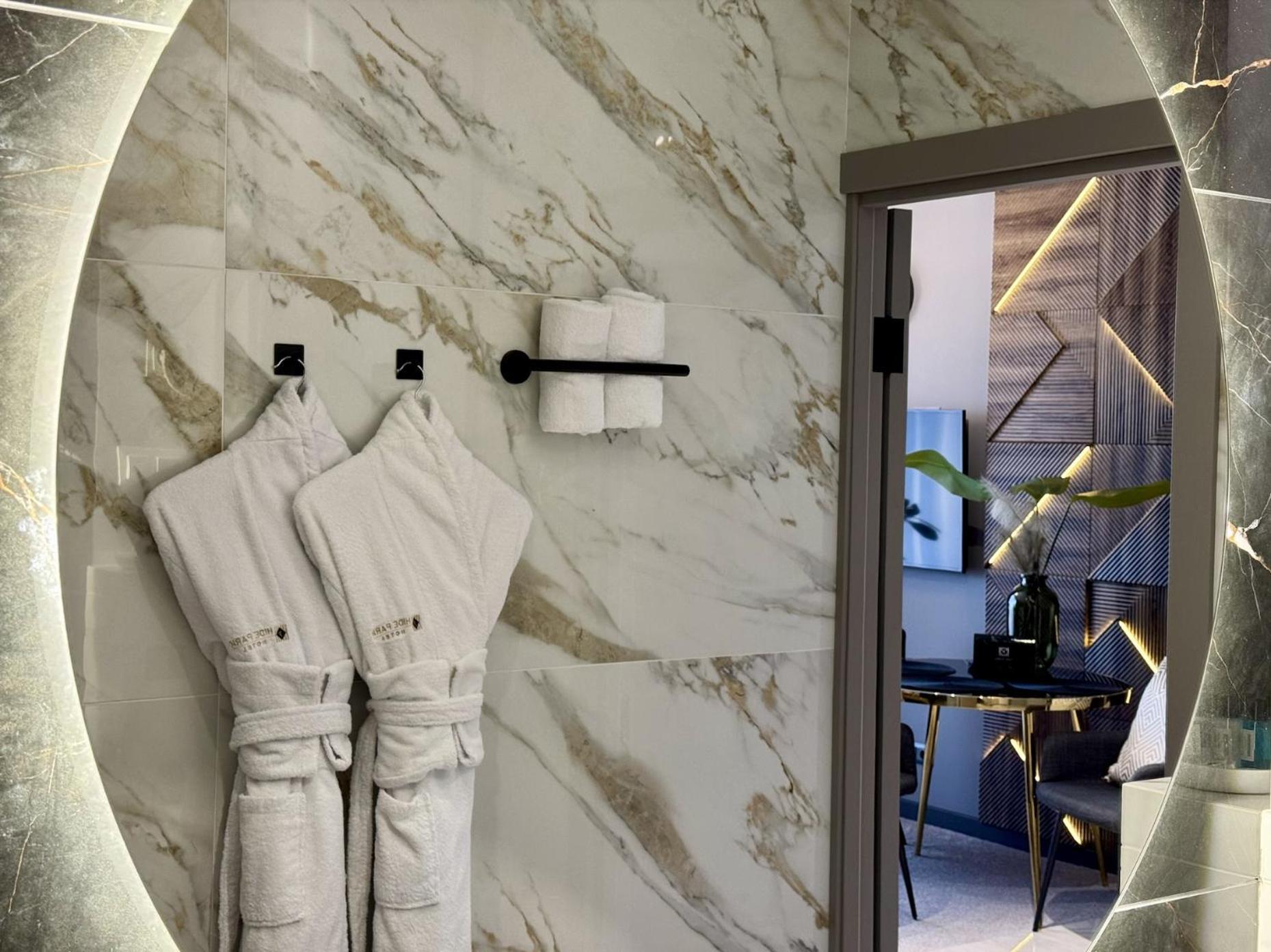 Hide Park Hotel Виниця Екстериор снимка